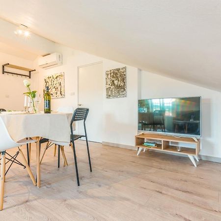 מאלינסקה Apartment Egon מראה חיצוני תמונה